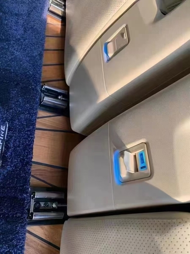 威尔法中排USB(新款) 安装图